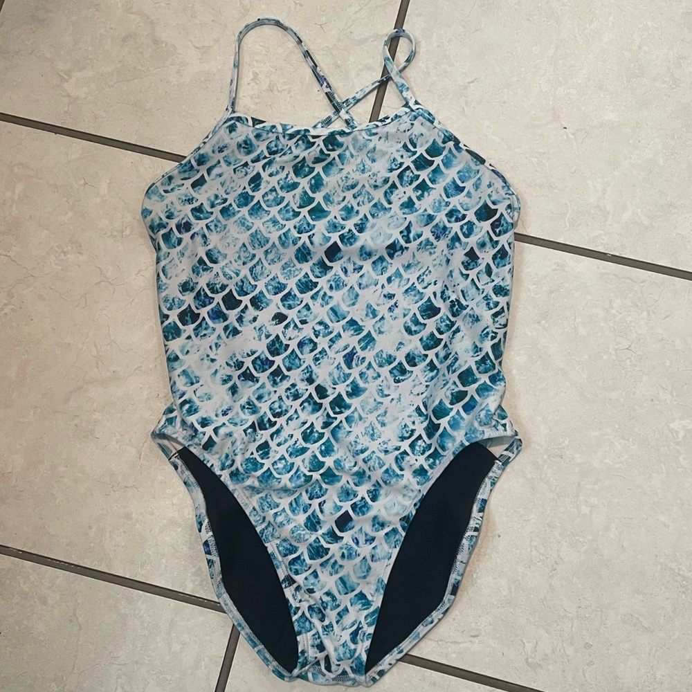 Jolyn Julian One Piece, Mermaidz Print, size 32
